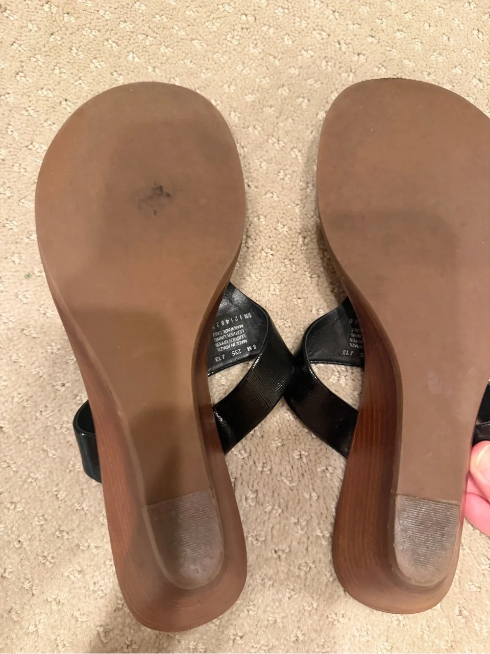 Tory Burch Black Leather Thong Sandals with Gold Logo